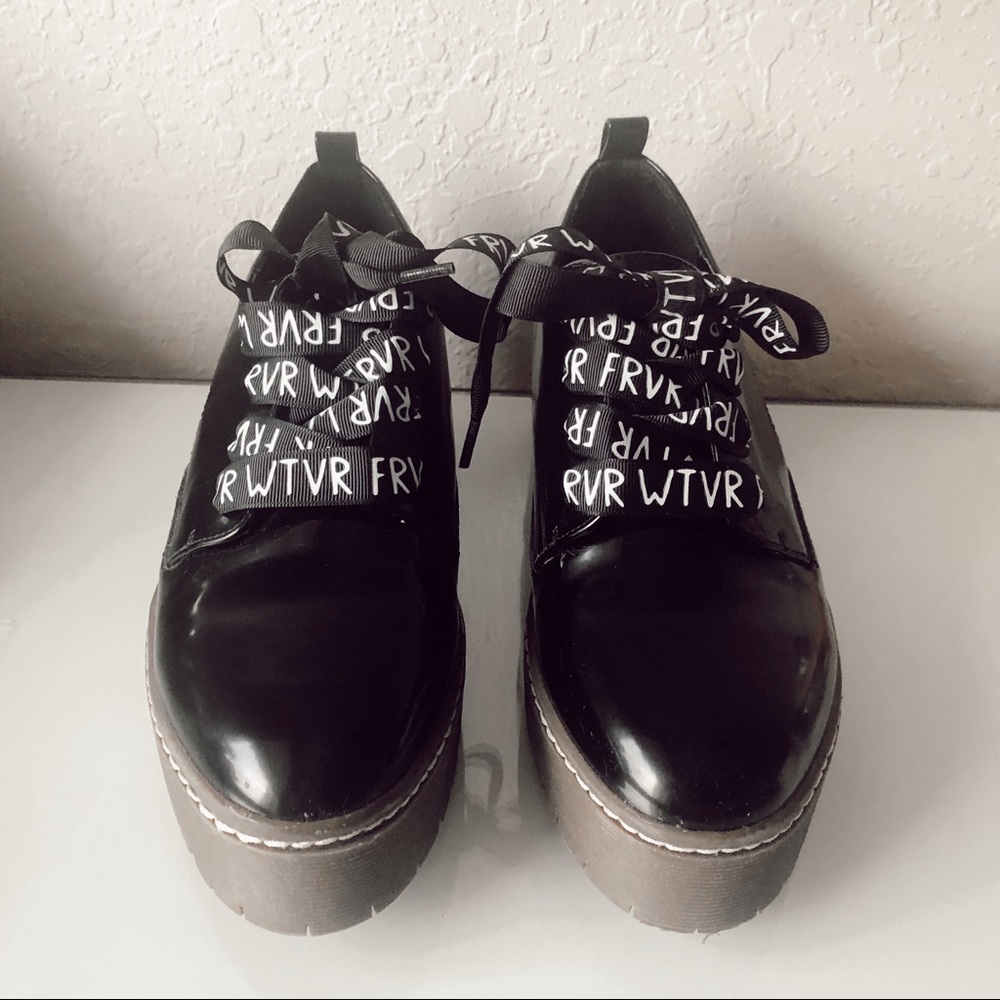 Bershka Oxford shoes with written lace